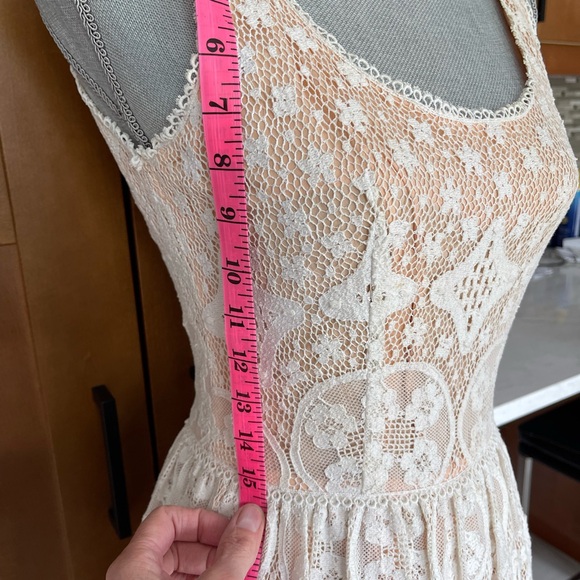 Vintage VICTOR COSTA Cream Lace Sleeveless Long Dress, Size S/M - Picture 10 of 15